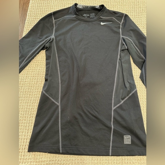 NIKE PRO DRI-FIT FITTED LONG-SLEEVE SPORTS T-SHIRT BLACK M - Picture 2 of 5